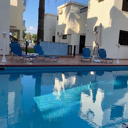 Seashell Apartments Paphos Exterior foto