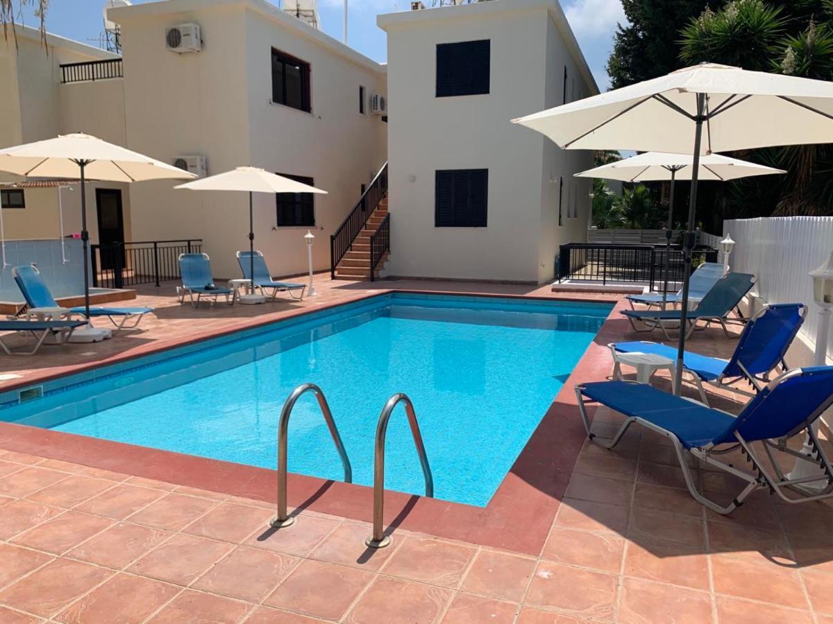 Seashell Apartments Paphos Exterior foto