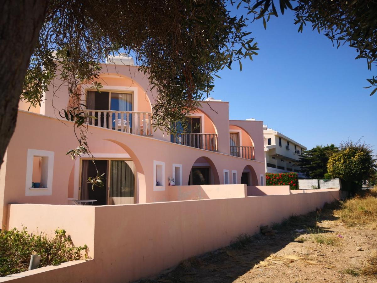 Seashell Apartments Paphos Exterior foto