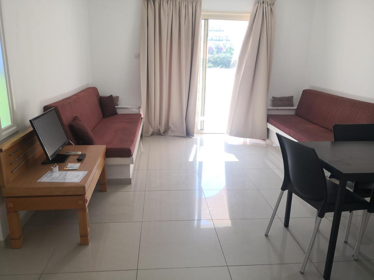 Seashell Apartments Paphos Exterior foto