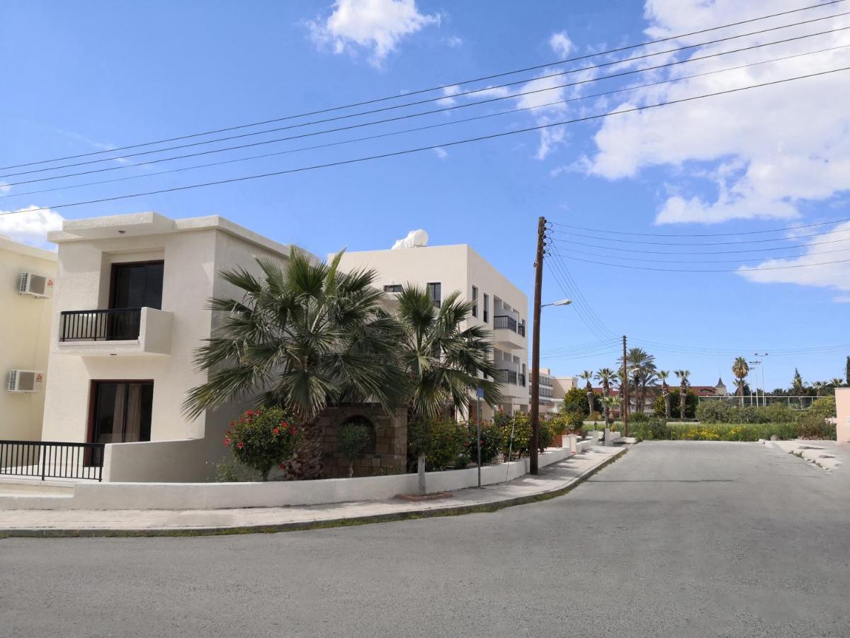 Seashell Apartments Paphos Exterior foto