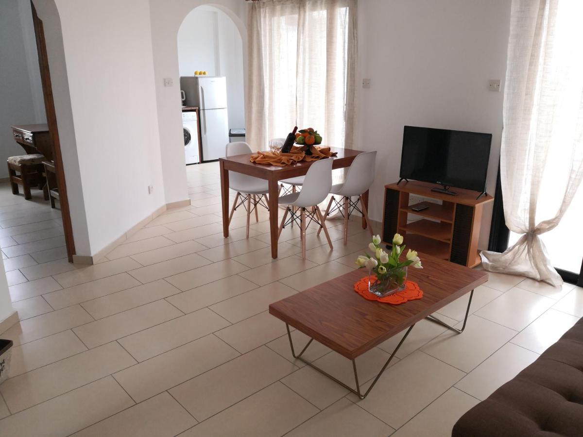Seashell Apartments Paphos Exterior foto